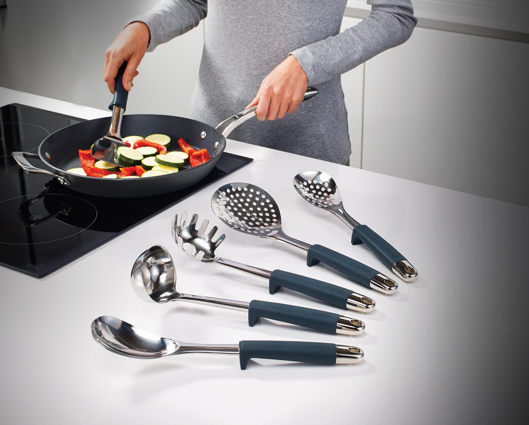 JOSEPH JOSEPH Elevate™ Steel 100 Carousel | Lifetime Kitchen