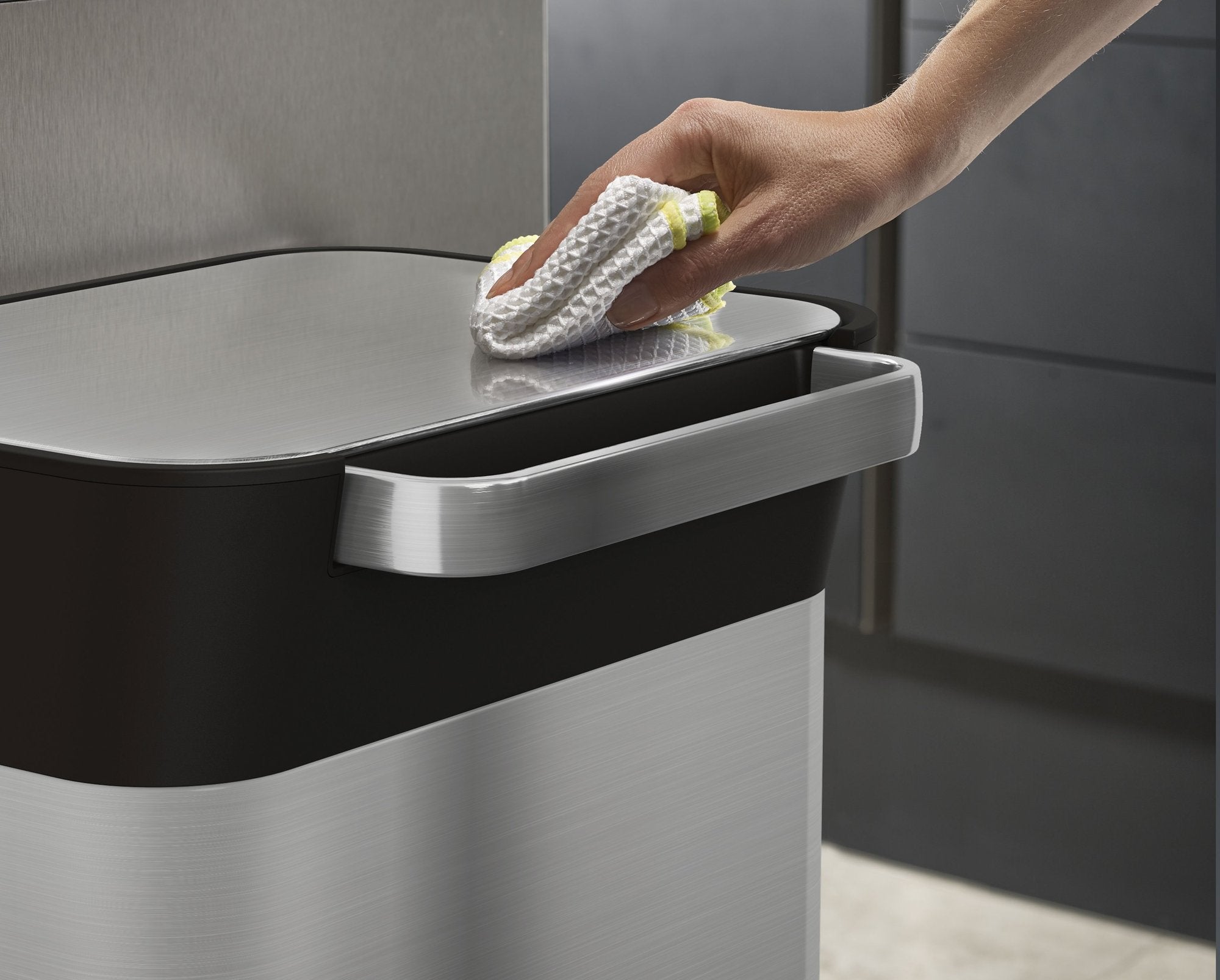 JOSEPH JOSEPH Titan 30L Trash Compactor Lifetime Kitchen