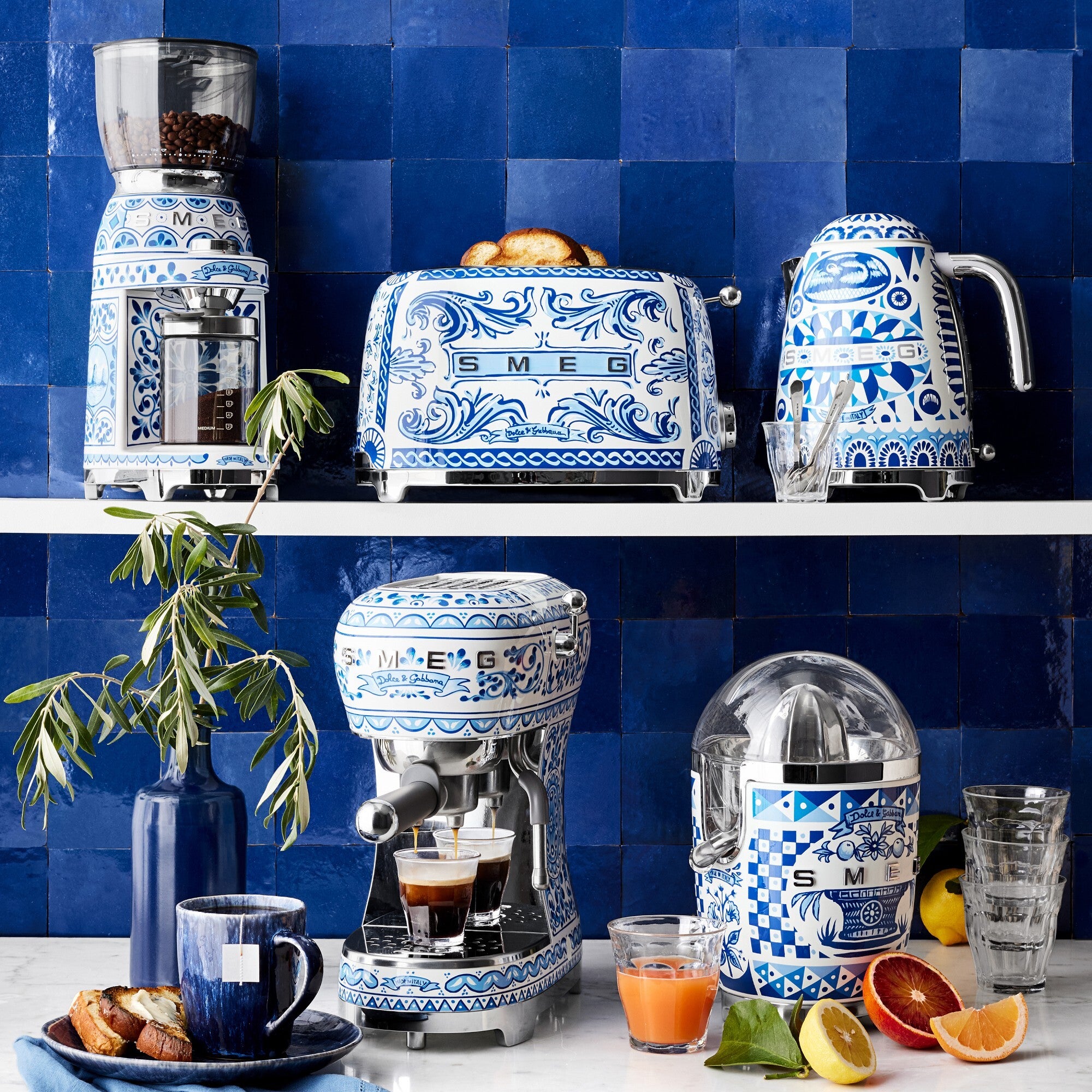 SMEG 2 Slice Toaster, Dolce & Gabbana - Blu Mediterraneo | Lifetime Kitchen